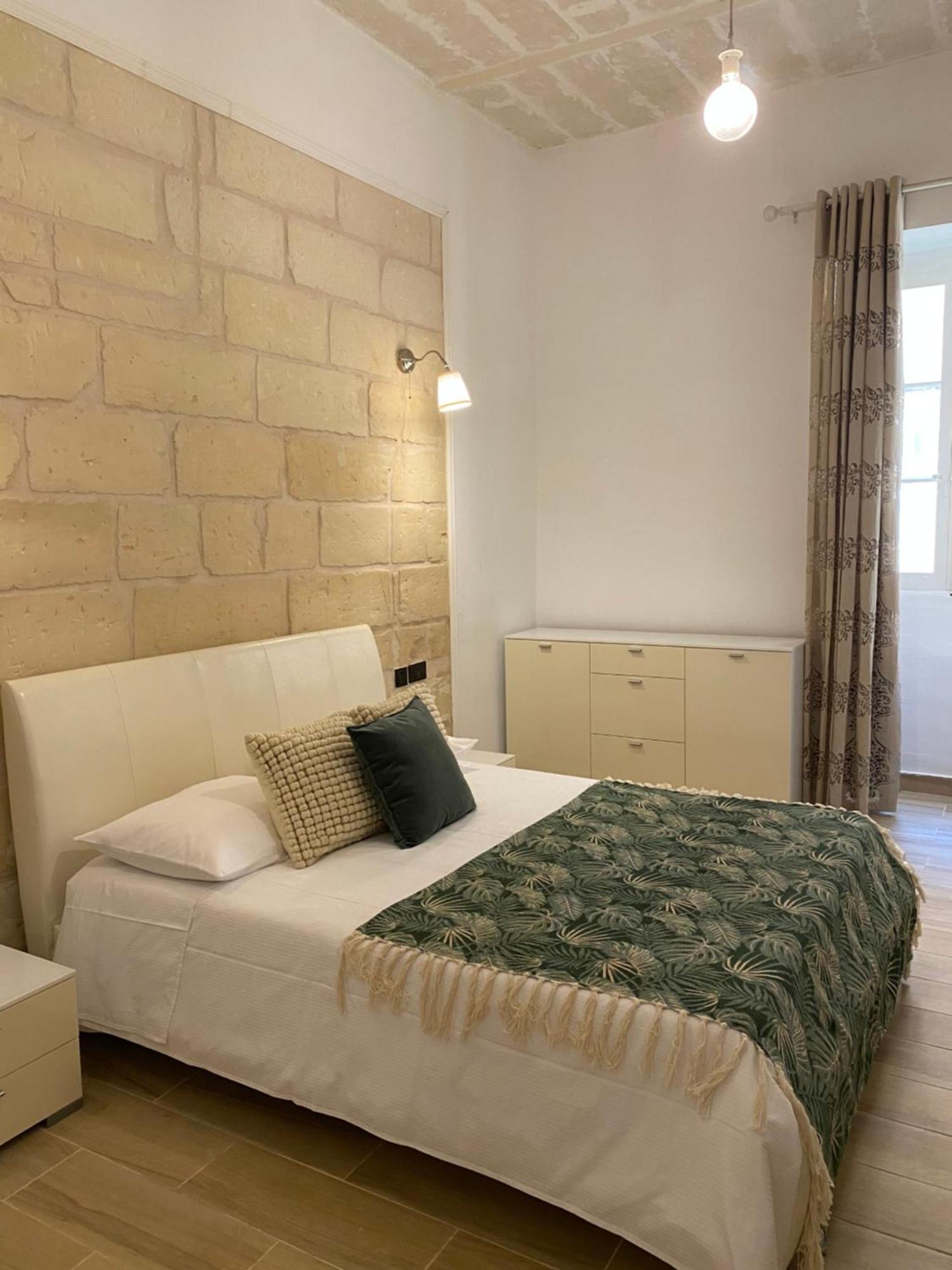 Stylish Typical Maltese Getaway Close To The Sea Sliema Kültér fotó